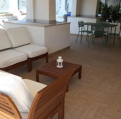 Marina- Giulia 公寓 *